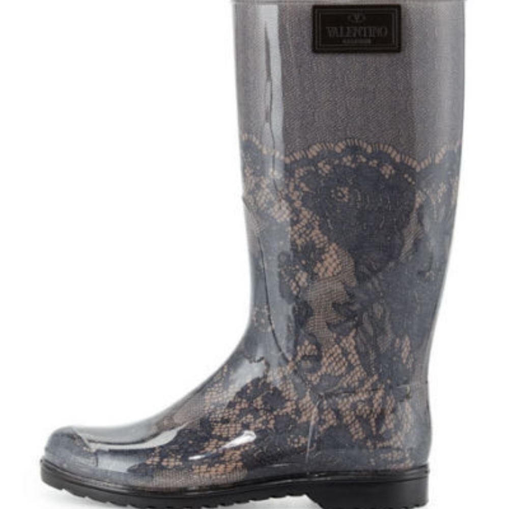 Valentino Garavani Blue Blush Rubber Rain Boots